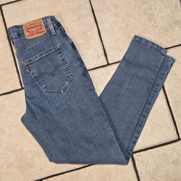 Levi's Denim - Levi's 721 High Rise Skinny Jeans Size 27